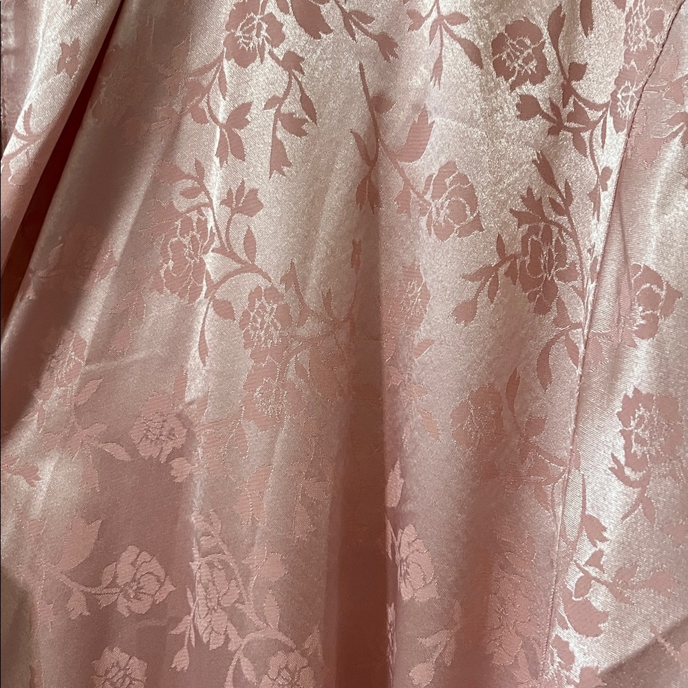 Victoria's Secret Pink Satin Floral Robe - Picture 3 of 10